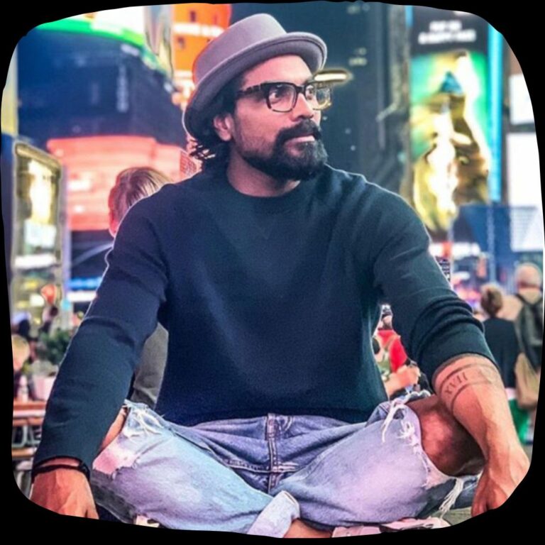 Top 10 Best Indian Dancers in Bollywood - Enatyam Blog