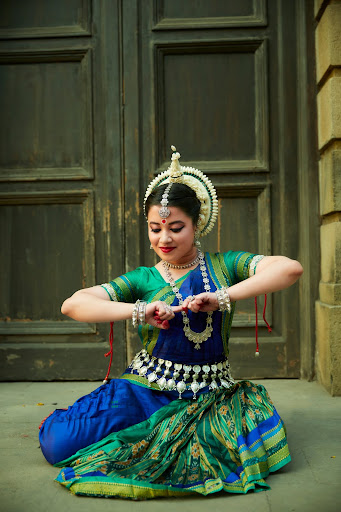 5 Easy Kathak Dance Steps for Beginners